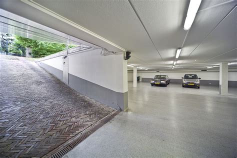 parkinf garage